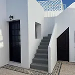 Elegant-lindian Marietta * Líndos