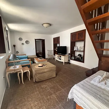 Elegant-lindian Marietta * לינדוס