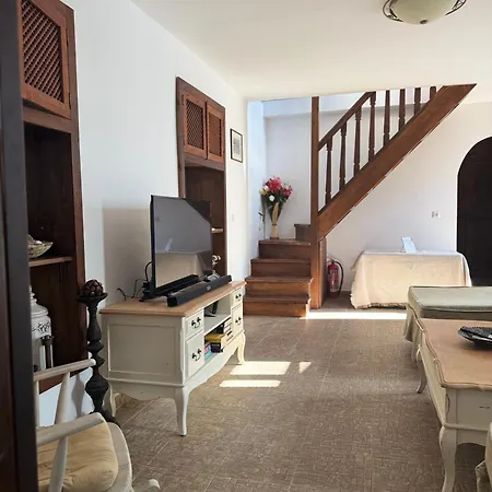 Elegant-lindian Marietta Líndos