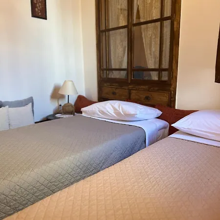 Elegant-lindian Marietta