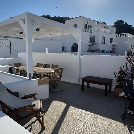 Elegant-lindian Marietta *