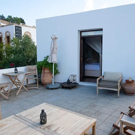 Elegant-lindian Marietta *