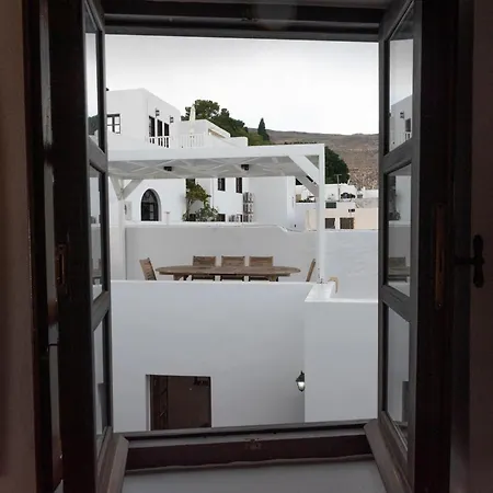 Elegant-lindian Marietta