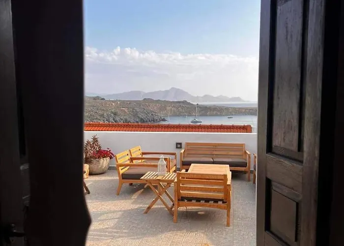 Elegant-lindian Marietta Líndos