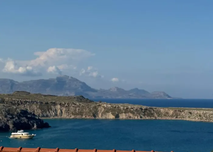 Elegant-lindian Marietta