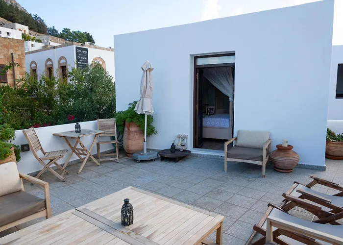 Elegant-lindian Marietta *