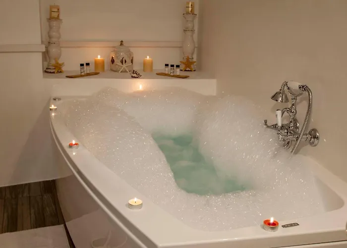 Elegant-lindian Marietta