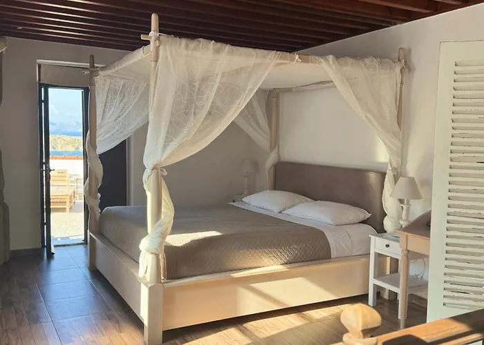 Elegant-lindian Marietta *